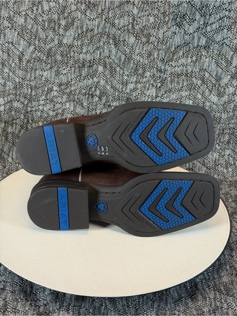 Ariat Kids Wilder boots Kids size 5